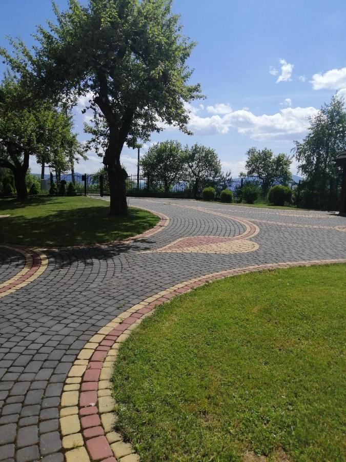 Dom Pod Jabloniami Villa Lukowica Kültér fotó