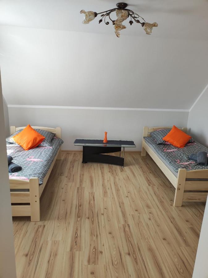 Dom Pod Jabloniami Villa Lukowica Kültér fotó