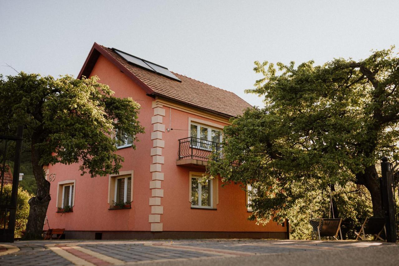 Dom Pod Jabloniami Villa Lukowica Kültér fotó